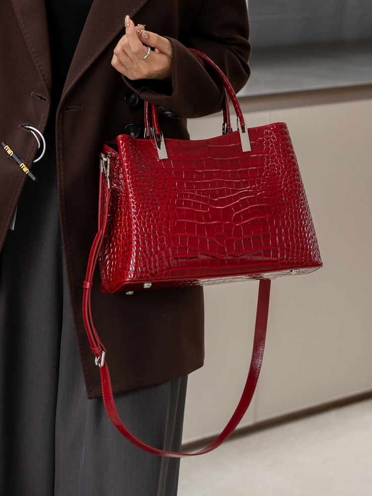 Leatherwork Designs - Bolso tipo tote con estampado de